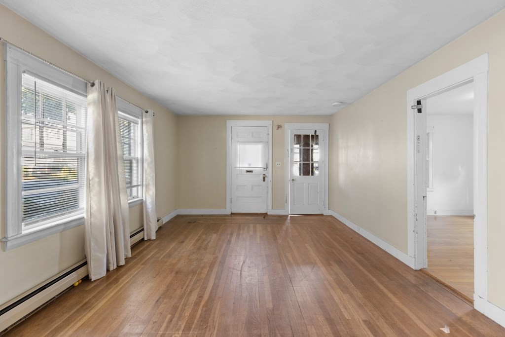 Quincy, Massachusetts, 02170, United States, 4 Bedrooms Bedrooms, ,2 BathroomsBathrooms,Residential,For Sale,1942213
