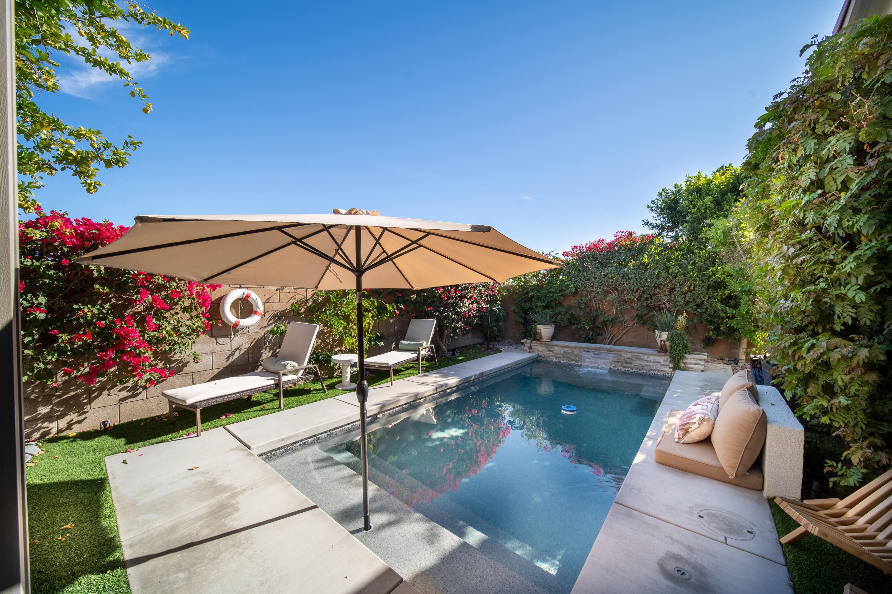 Indio, California, 92201, United States, 3 Bedrooms Bedrooms, ,Residential,For Sale,2006567