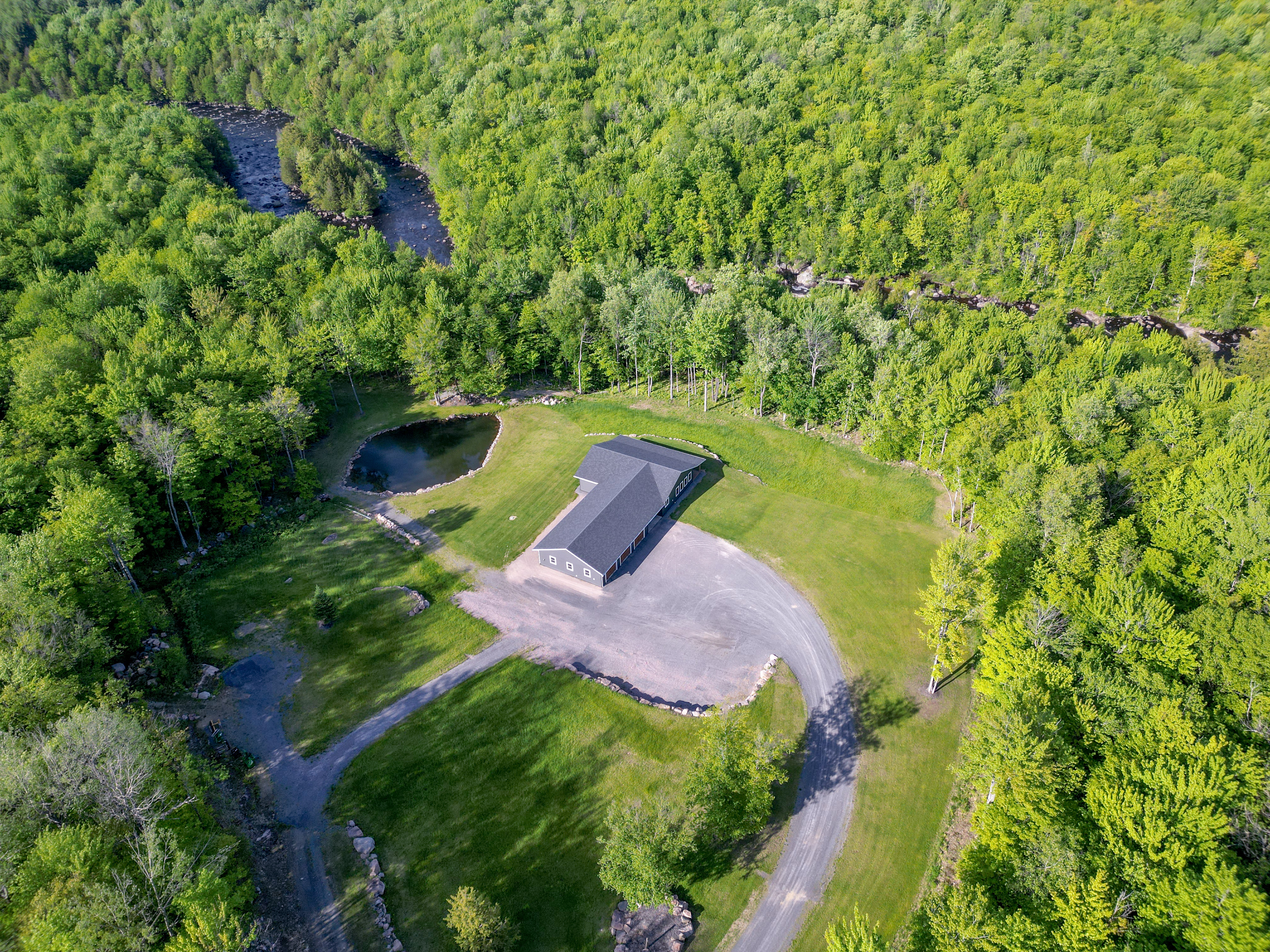  58 Hewitt Road, St. Regis Falls, NY, 12980 - 物件實景