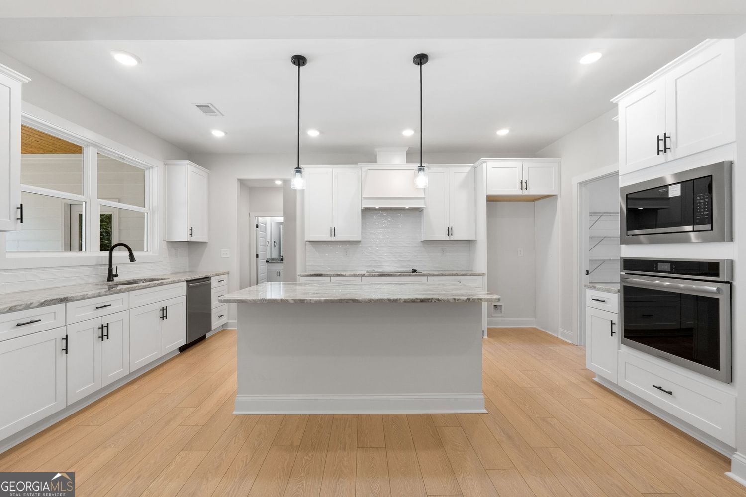 Forsyth, Georgia, 31029, United States, 4 Bedrooms Bedrooms, ,3 BathroomsBathrooms,Residential,For Sale,1922681