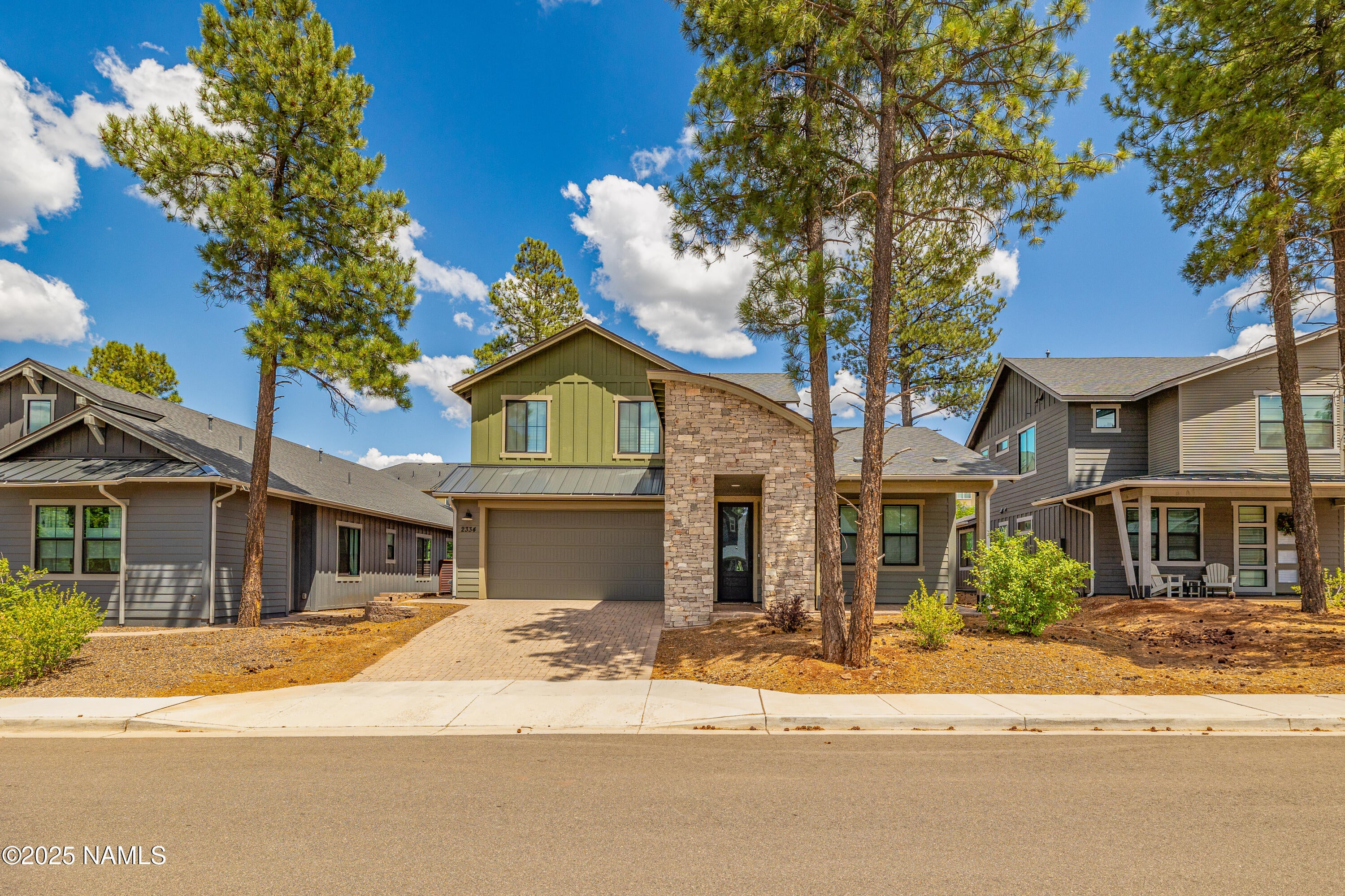 Flagstaff, Arizona, 86001, United States, 5 Bedrooms Bedrooms, ,4 BathroomsBathrooms,Residential,For Sale,1902555