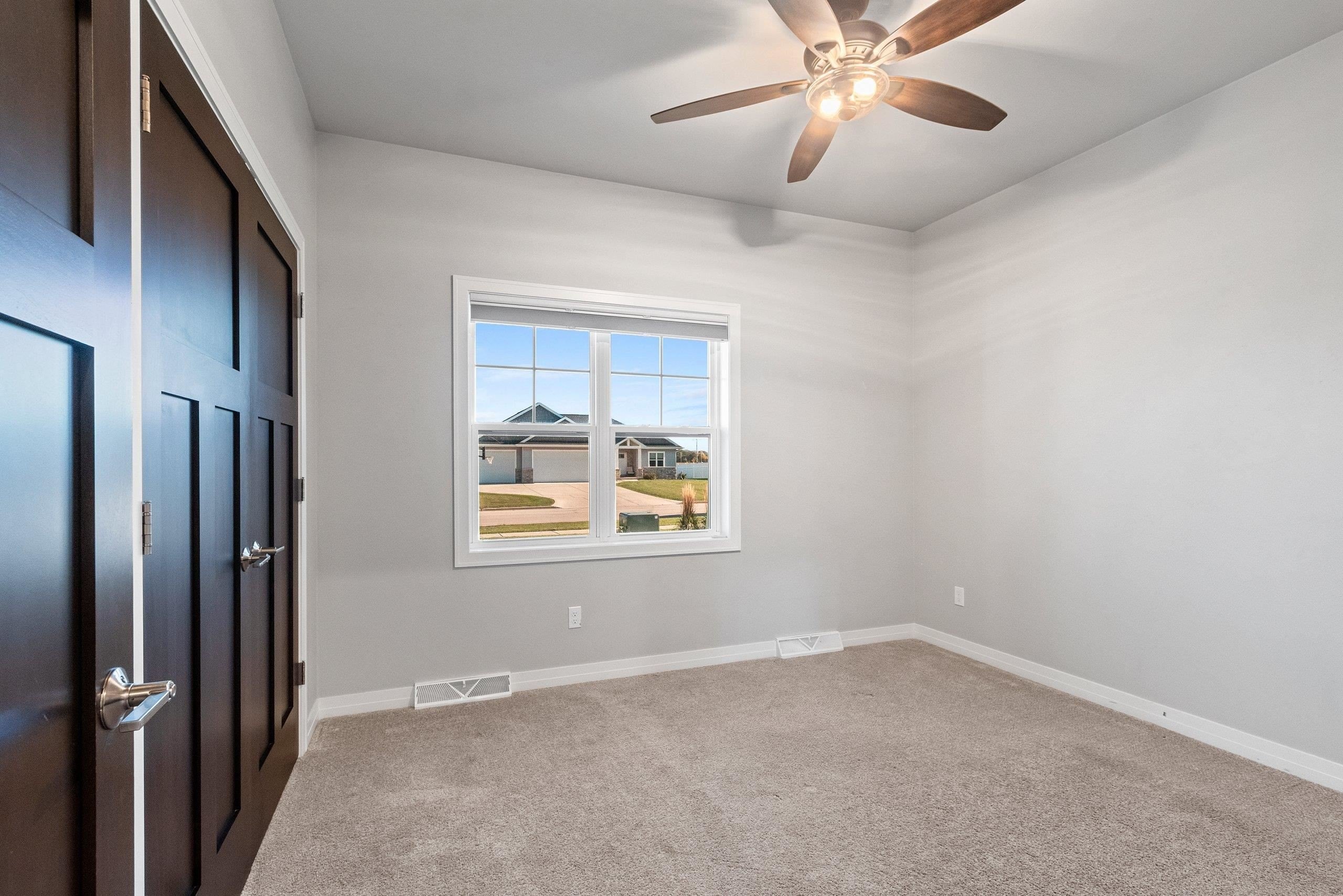 DE PERE, Wisconsin, 54115, United States, 4 Bedrooms Bedrooms, ,4 BathroomsBathrooms,Residential,For Sale,1982498