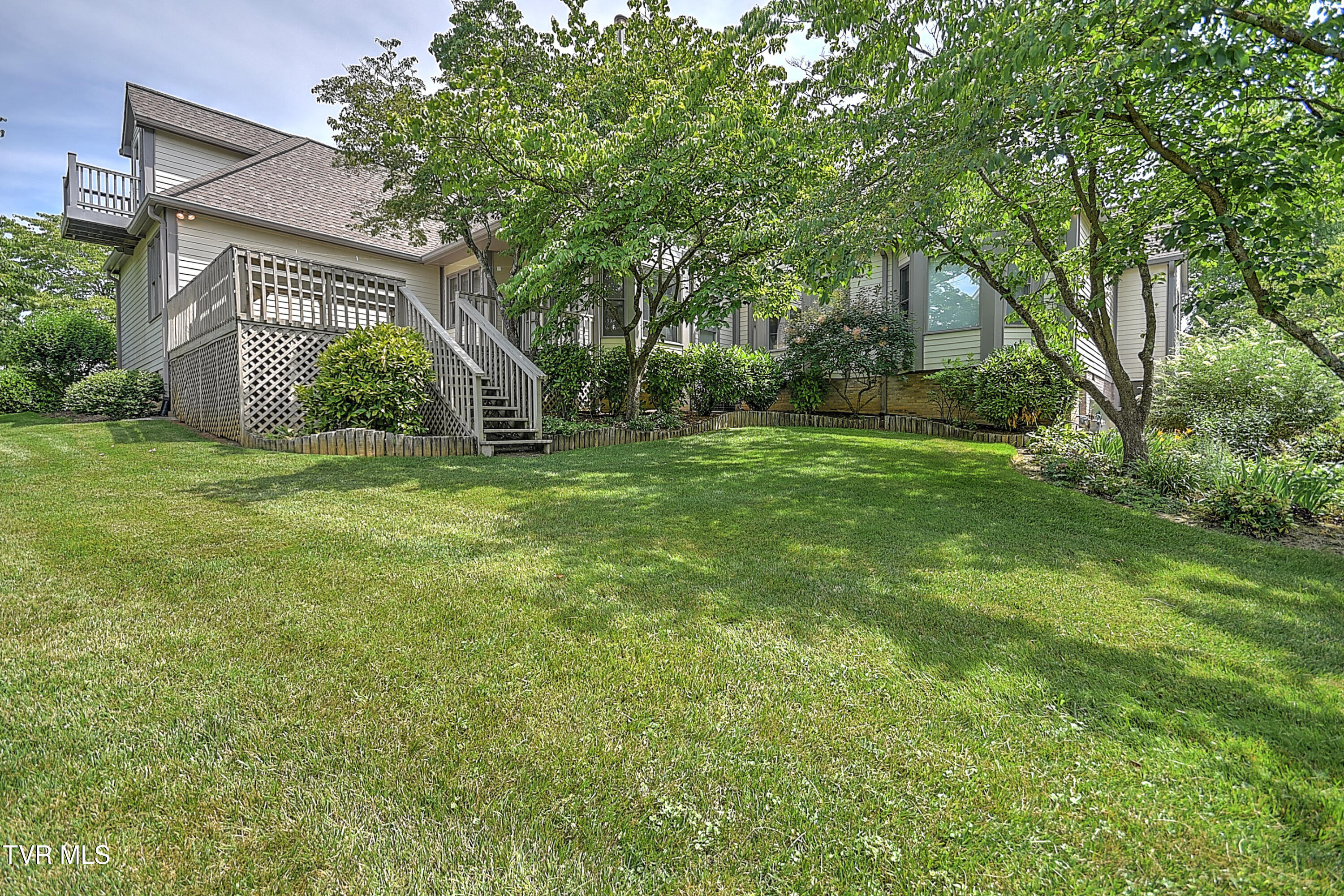 Johnson City, Tennessee, 37604, United States, 4 Bedrooms Bedrooms, ,3 BathroomsBathrooms,Residential,For Sale,1870775