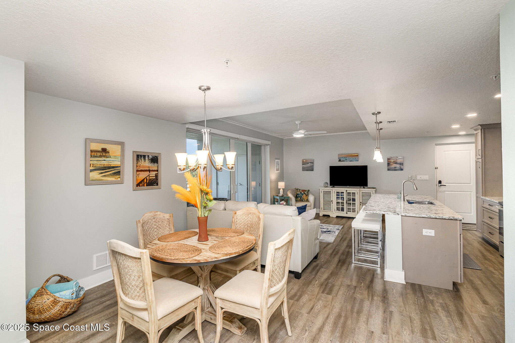 Cocoa Beach, Florida, 32931, United States, 2 Bedrooms Bedrooms, ,2 BathroomsBathrooms,Residential,For Sale,1975351