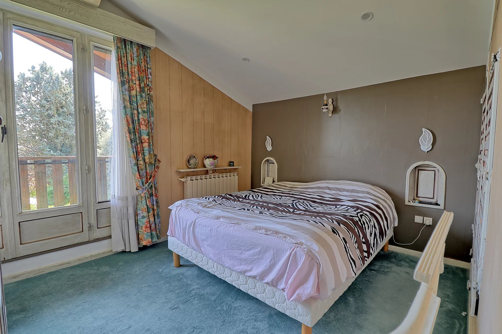 Sainte-Foy-lès-Lyon, Auvergne-Rhône-Alpes, 69110, FR, 4 Bedrooms Bedrooms, ,Residential,For Sale,1876577