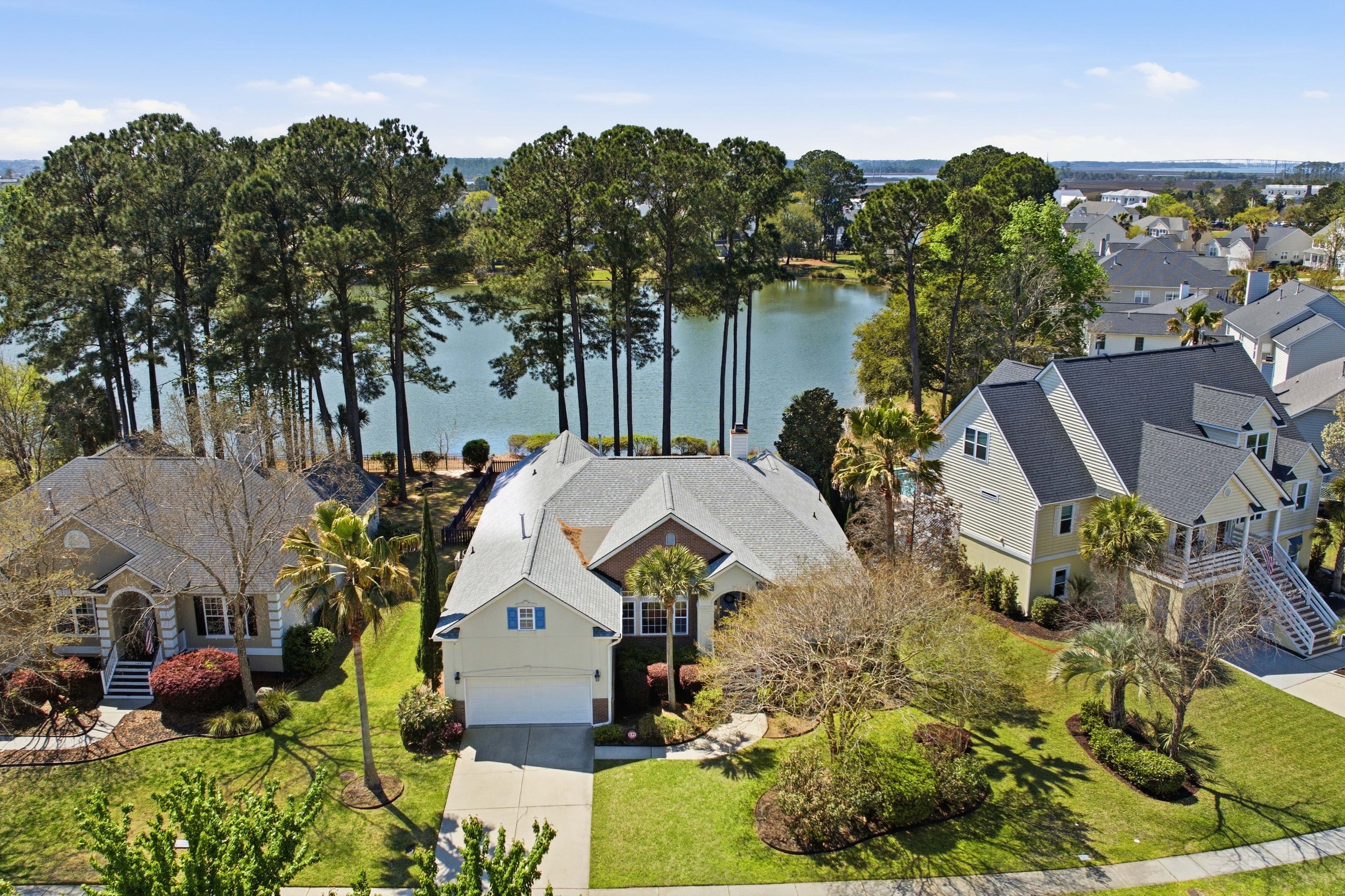  1596 Oakhurst Drive - 物件實景