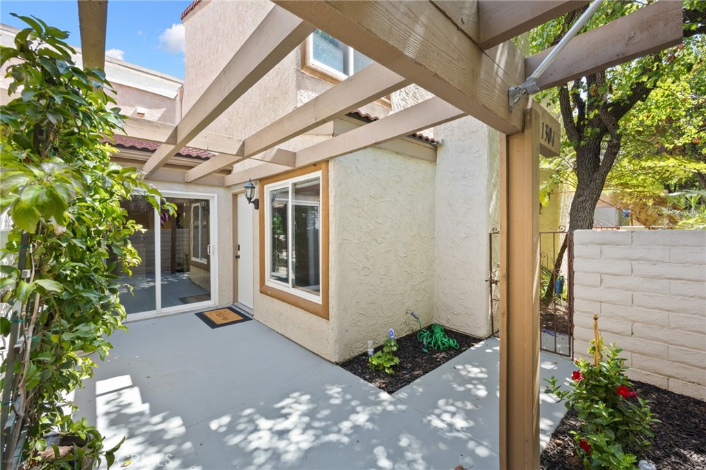 Fullerton, California, 92835, United States, 3 Bedrooms Bedrooms, ,3 BathroomsBathrooms,Residential,For Sale,1892119