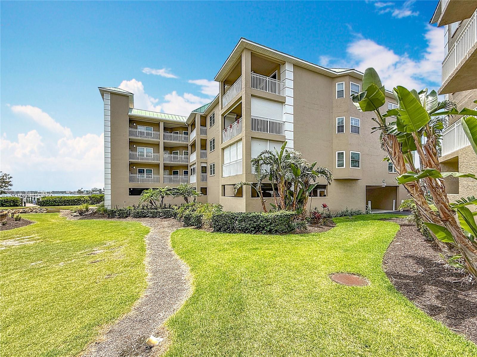 Madeira Beach, Florida, 33708, United States, 2 Bedrooms Bedrooms, ,2 BathroomsBathrooms,Residential,For Sale,1981210