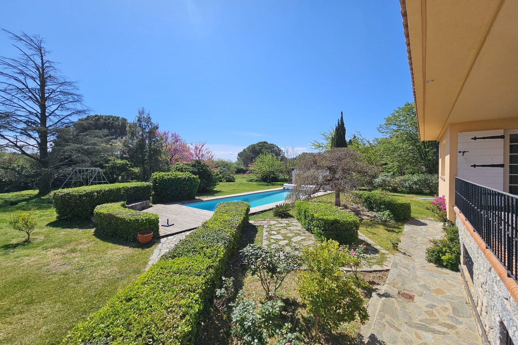  Elegant 330 sqm Property Set Within 6,100 sqm of Landscaped Grounds - 物件實景