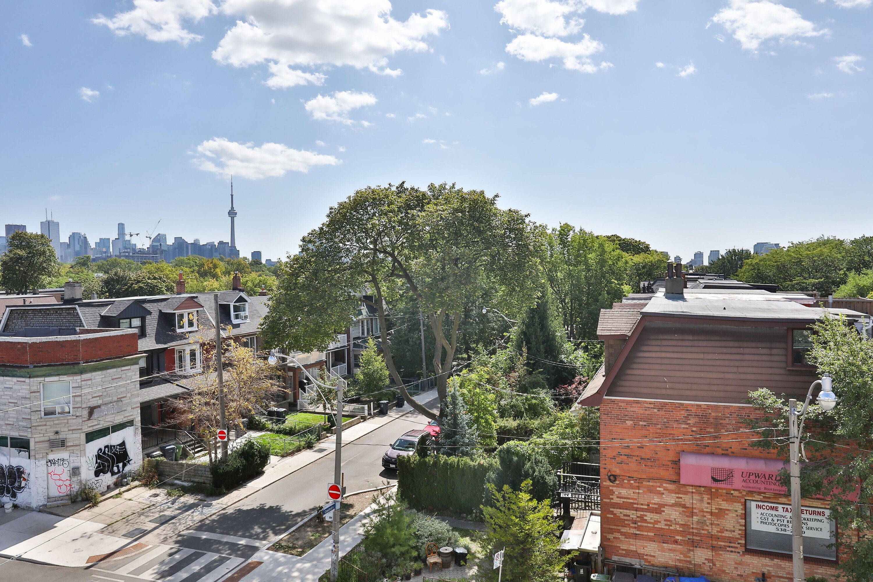  Heart Of Harbord Village - 物件實景