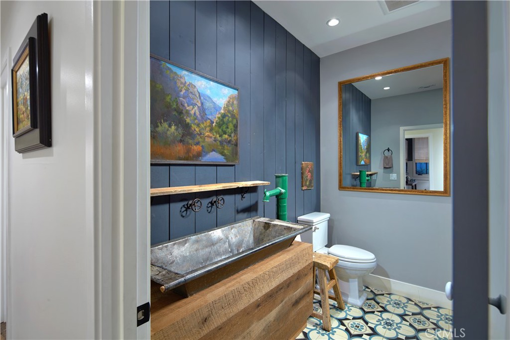 Newport Beach, California, 92660, United States, 4 Bedrooms Bedrooms, ,3 BathroomsBathrooms,Residential,For Sale,1927269