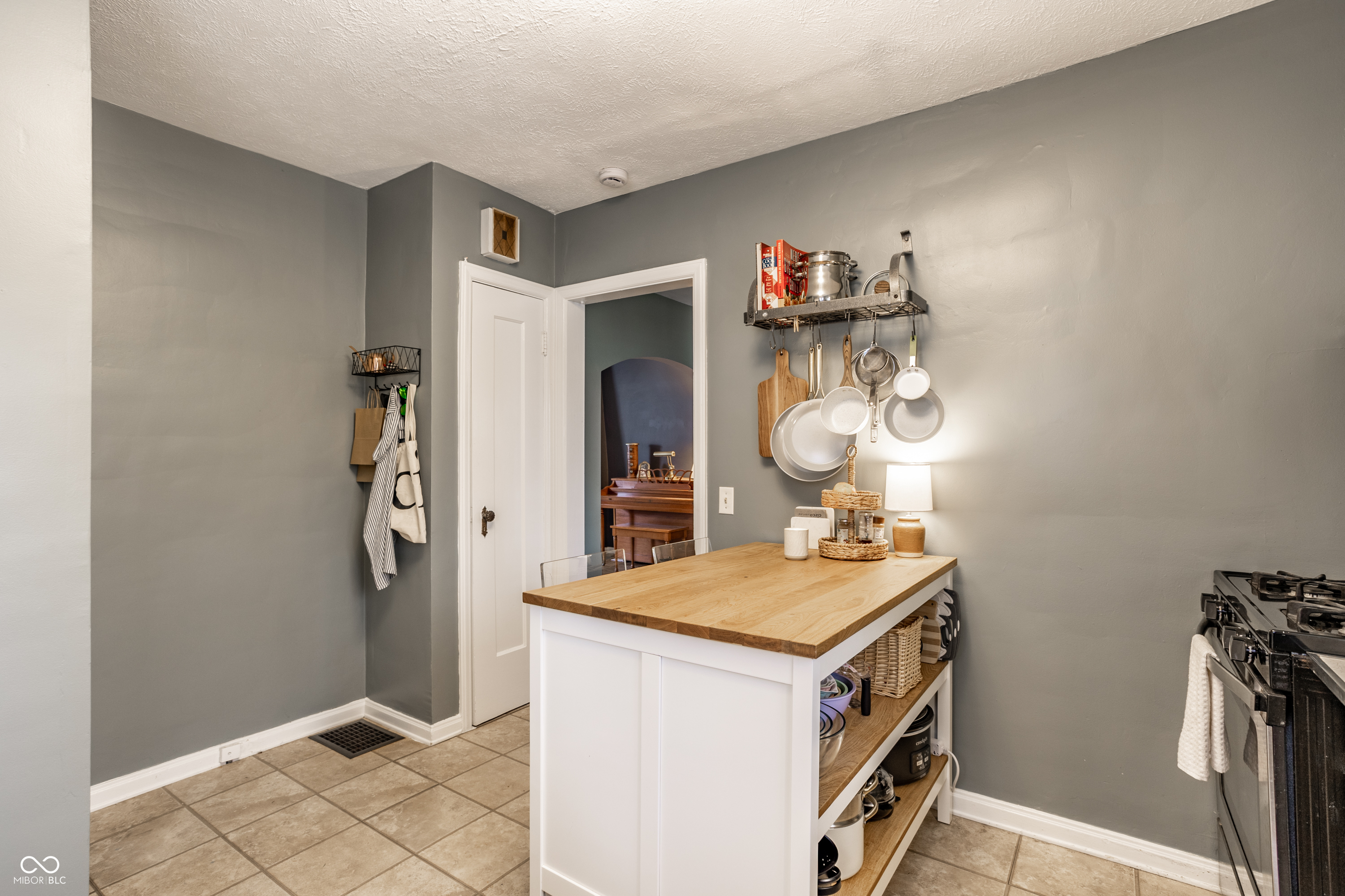 Indianapolis, Indiana, 46208, United States, ,Residential,For Sale,2030661