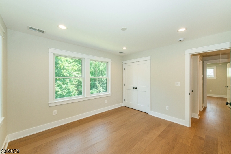 Essex Fells Twp., New Jersey, 07021, United States, 4 Bedrooms Bedrooms, ,4 BathroomsBathrooms,Residential,For Sale,1885303
