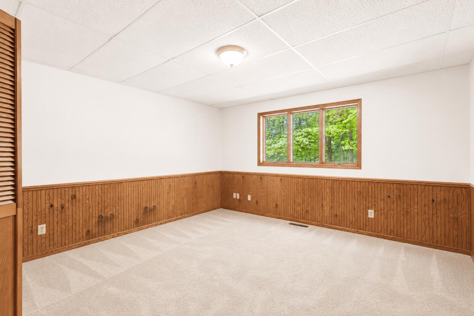 Plymouth, Wisconsin, 53073, United States, 6 Bedrooms Bedrooms, ,5 BathroomsBathrooms,Residential,For Sale,2048184