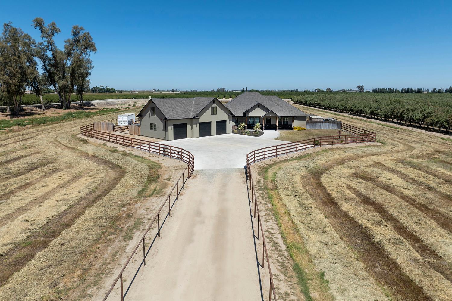 Hilmar, California, 95324, United States, 4 Bedrooms Bedrooms, ,4 BathroomsBathrooms,Residential,For Sale,1983314