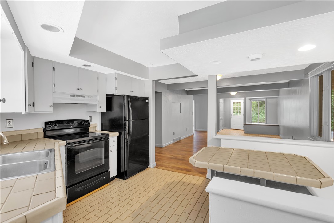 Harmar, Pennsylvania, 15024, United States, 3 Bedrooms Bedrooms, ,2 BathroomsBathrooms,Residential,For Sale,1877308