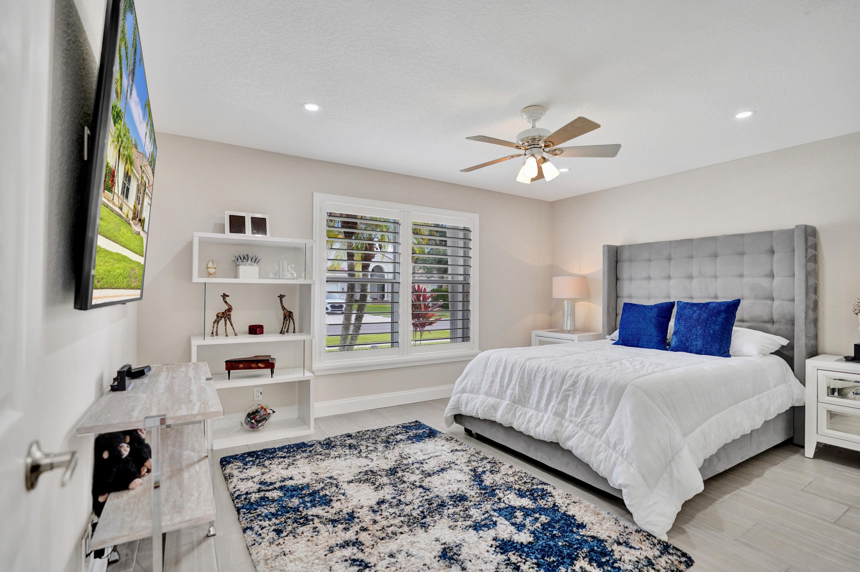 Lake Worth, Florida, 33463, United States, 3 Bedrooms Bedrooms, ,3 BathroomsBathrooms,Residential,For Sale,1905874