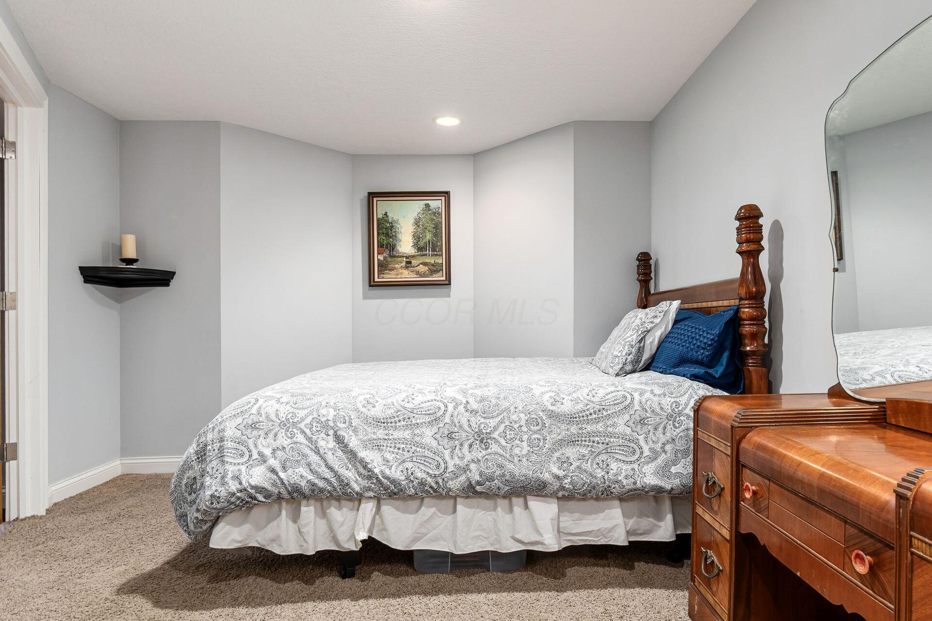 Dublin, Ohio, 43017, United States, 4 Bedrooms Bedrooms, ,5 BathroomsBathrooms,Residential,For Sale,1932782