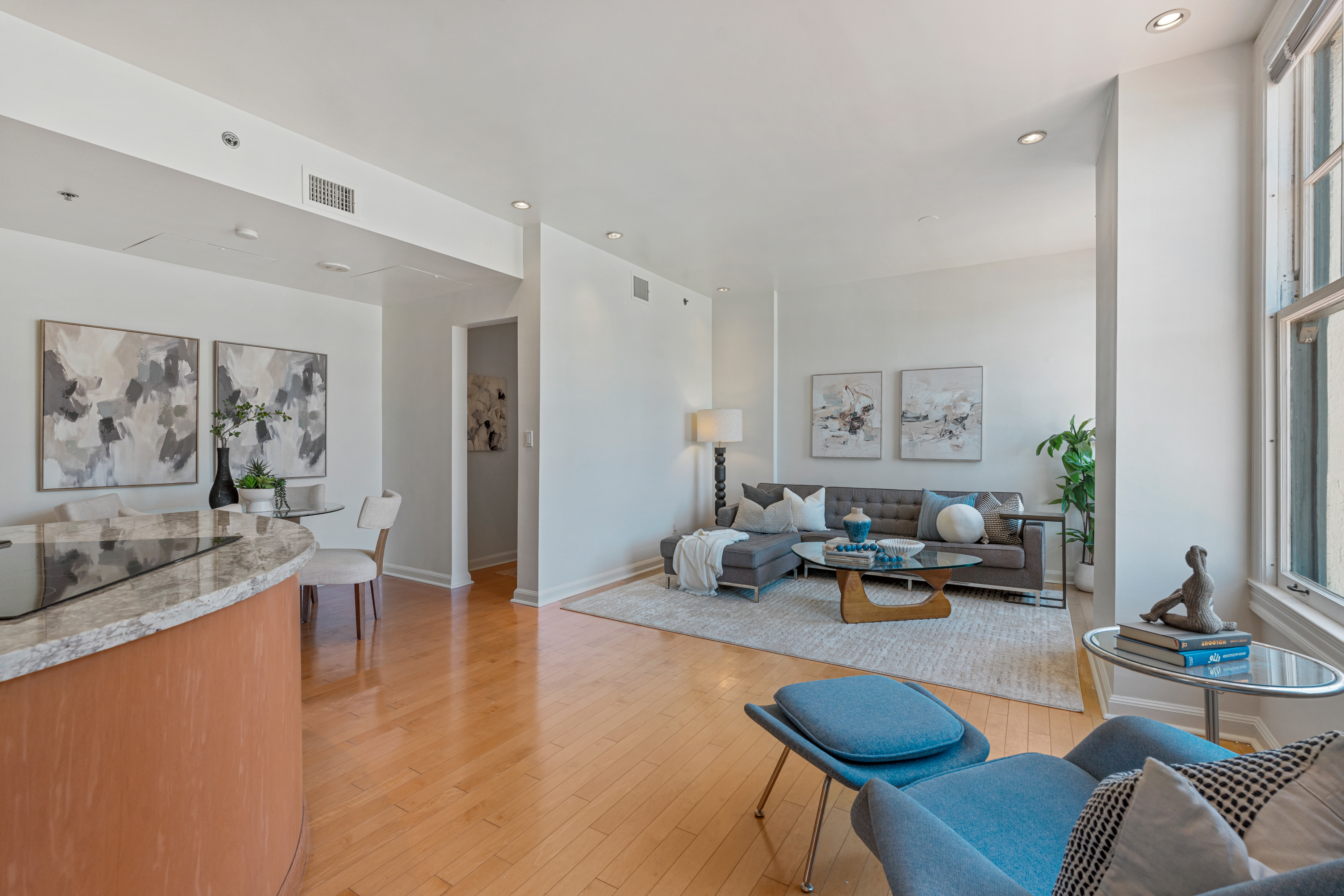  702 Ash Street, San Diego, CA 92101 - 物件實景