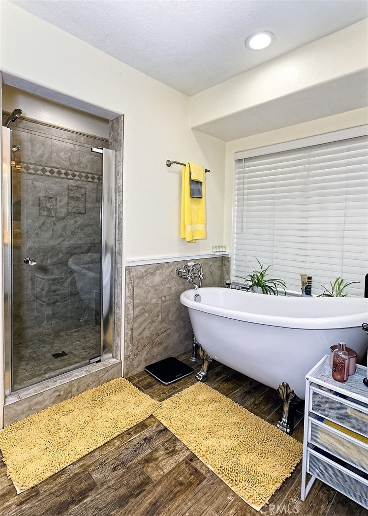 Oak Hills, California, 92344, United States, 4 Bedrooms Bedrooms, ,3 BathroomsBathrooms,Residential,For Sale,1942623