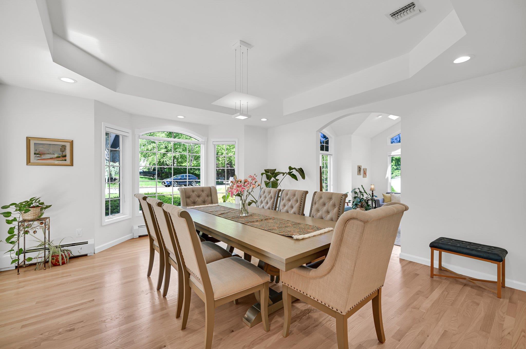 New City, New York, 10956, United States, 6 Bedrooms Bedrooms, ,4 BathroomsBathrooms,Residential,For Sale,1830143