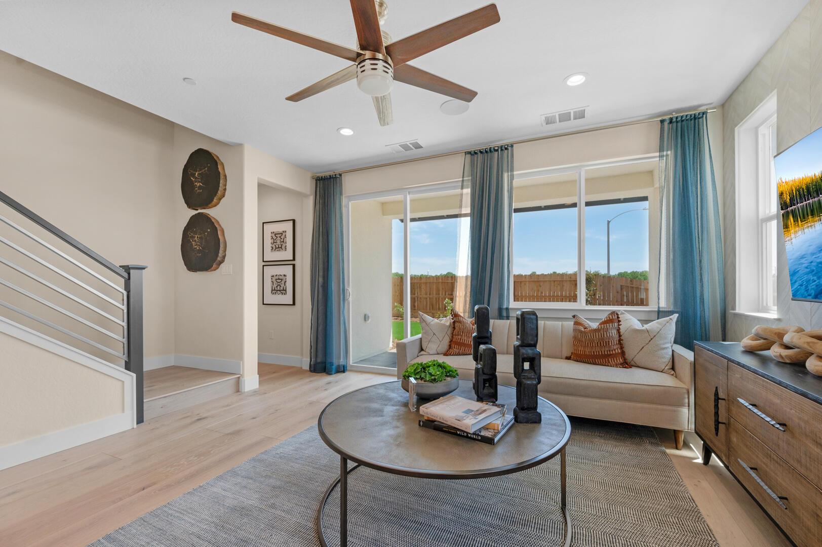 Tulare, California, 93274, United States, 4 Bedrooms Bedrooms, ,3 BathroomsBathrooms,Residential,For Sale,1975165