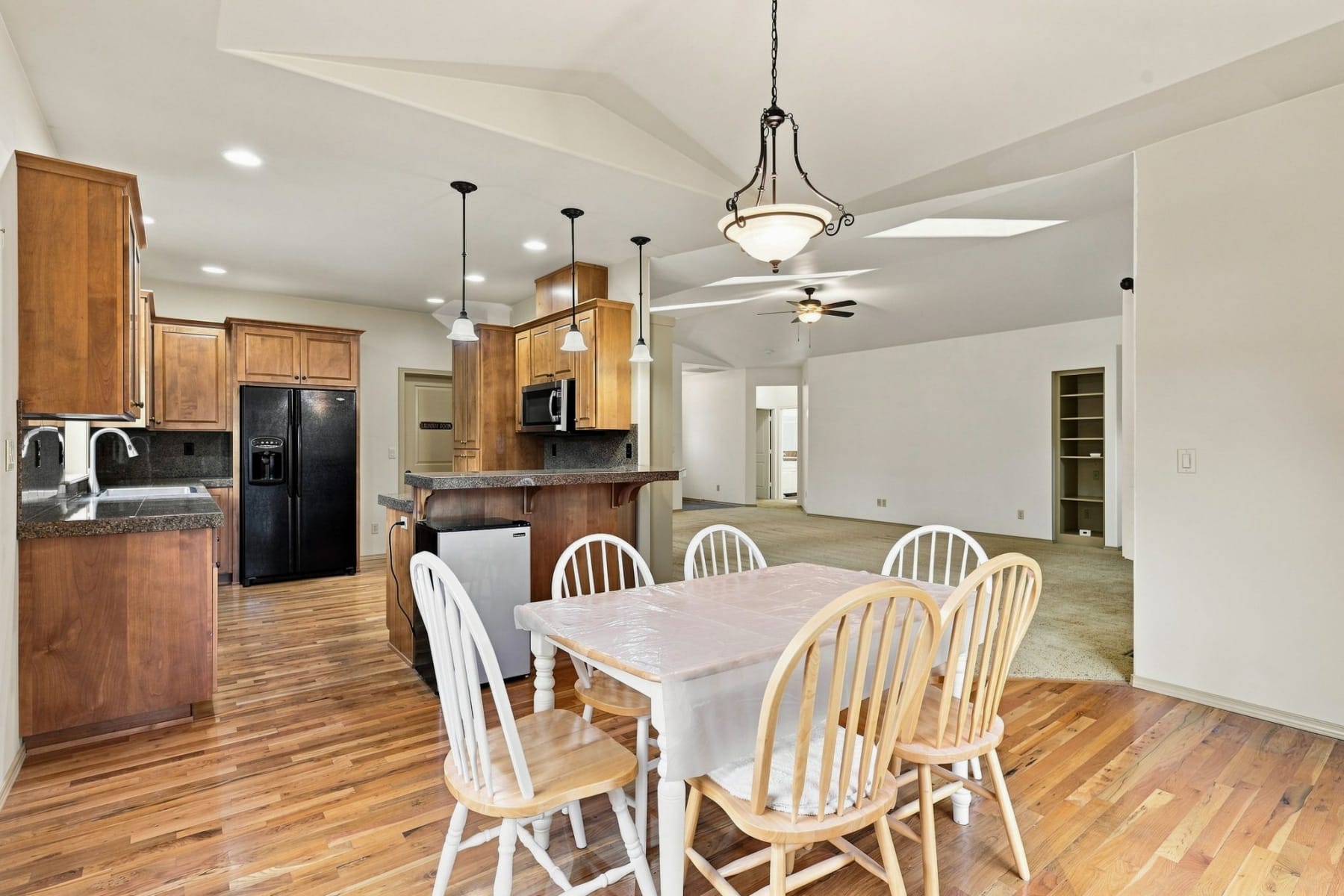  2234 SE Pilatus Lane Bend, OR 97702 - 物件實景