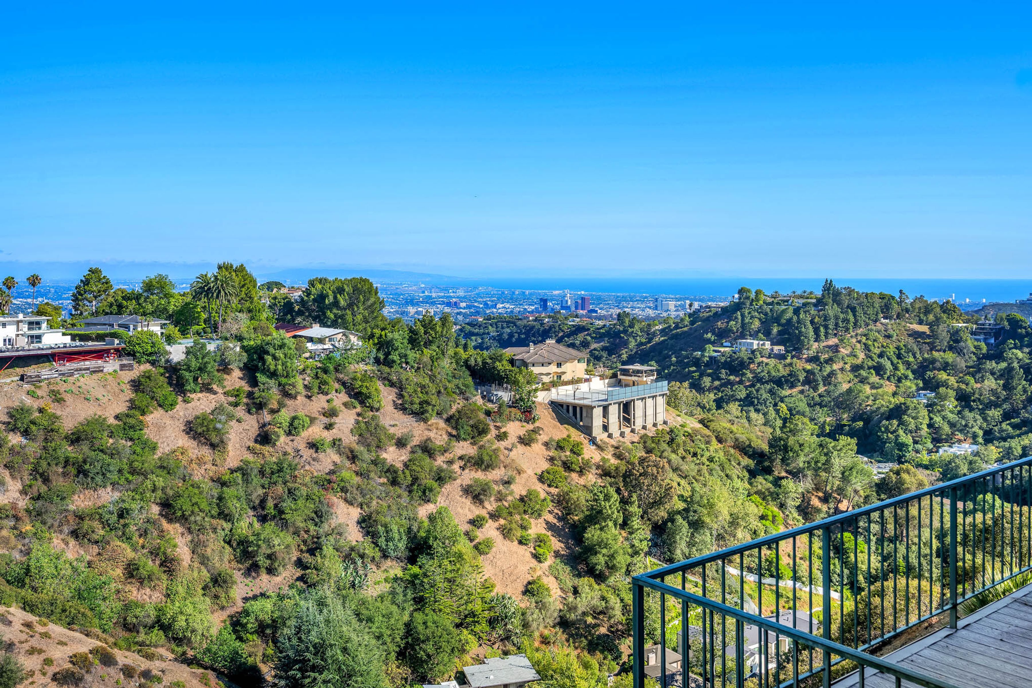  10924 Savona Rd - 物件實景