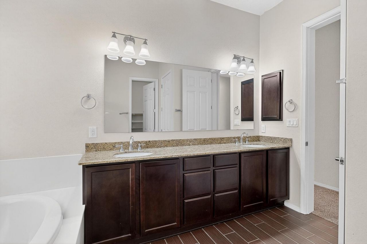 Rio Rancho, New Mexico, 87124, United States, 3 Bedrooms Bedrooms, ,2 BathroomsBathrooms,Residential,For Sale,1992883