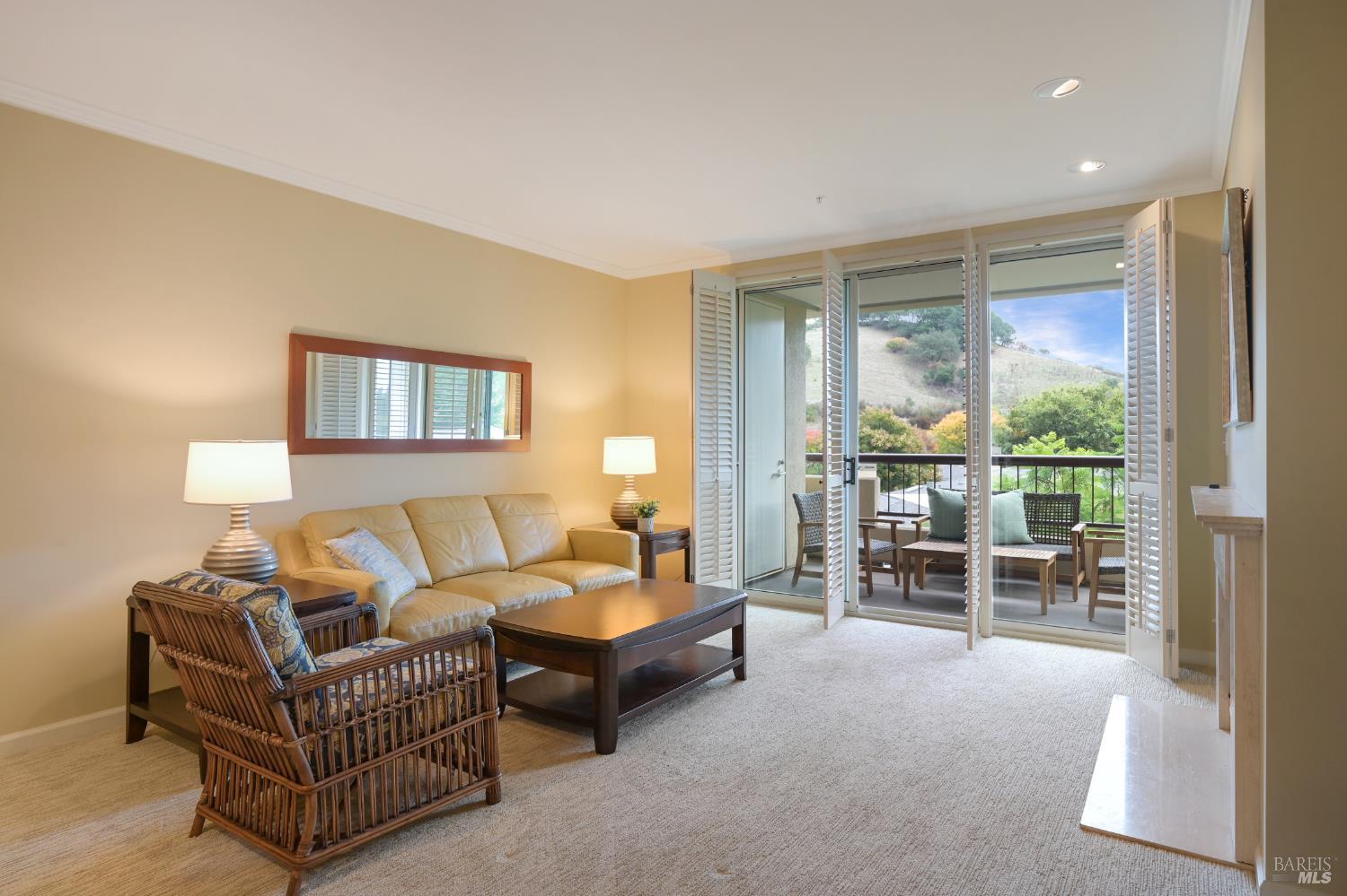 San Rafael, California, 94903, United States, 2 Bedrooms Bedrooms, ,2 BathroomsBathrooms,Residential,For Sale,1987659