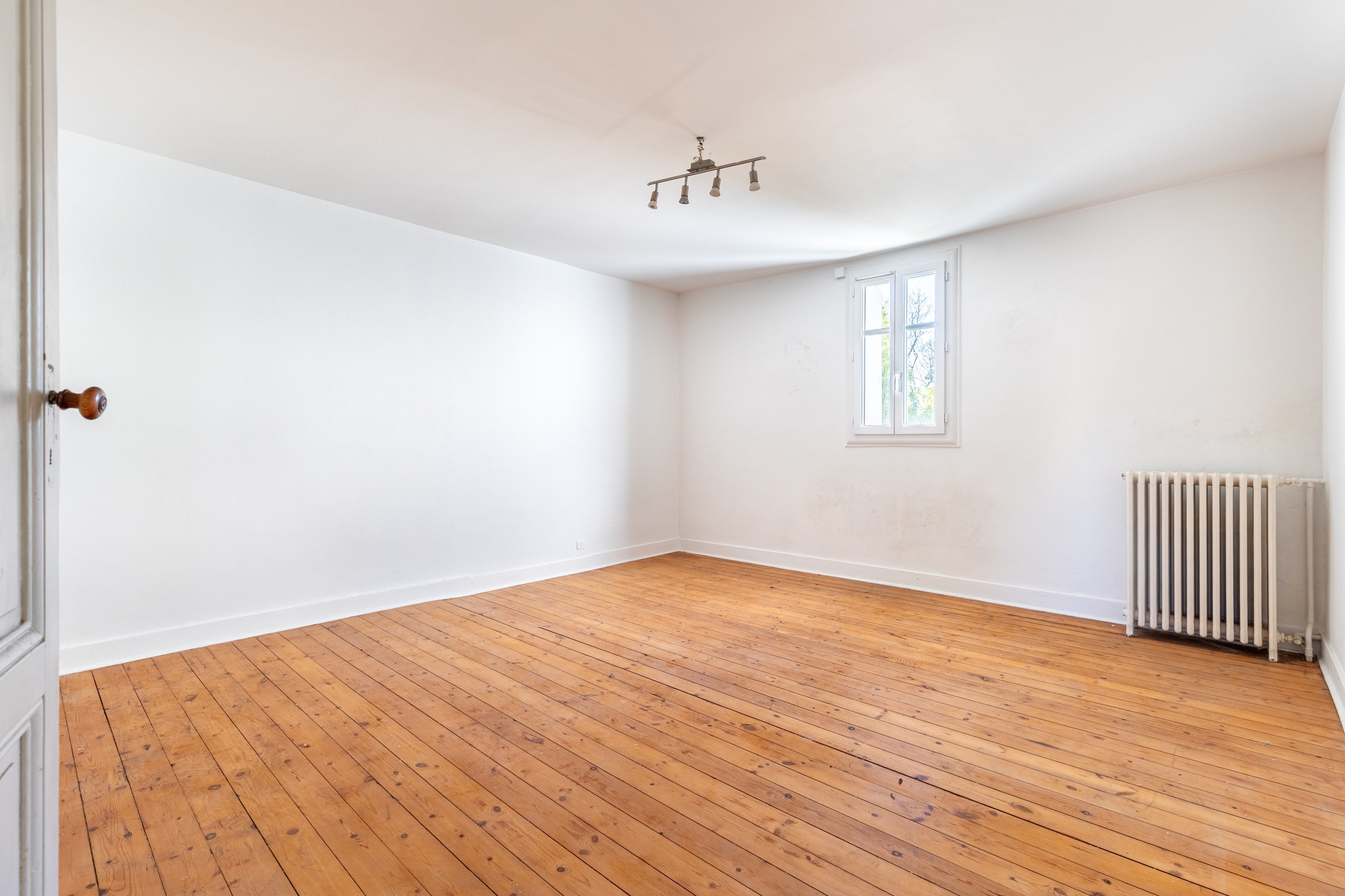  EXCLUSIVE LISTING – ELEGANT BOURGEOIS HOME – VIEWS OF PARC BORDELAIS – TERRACES… - 物件實景