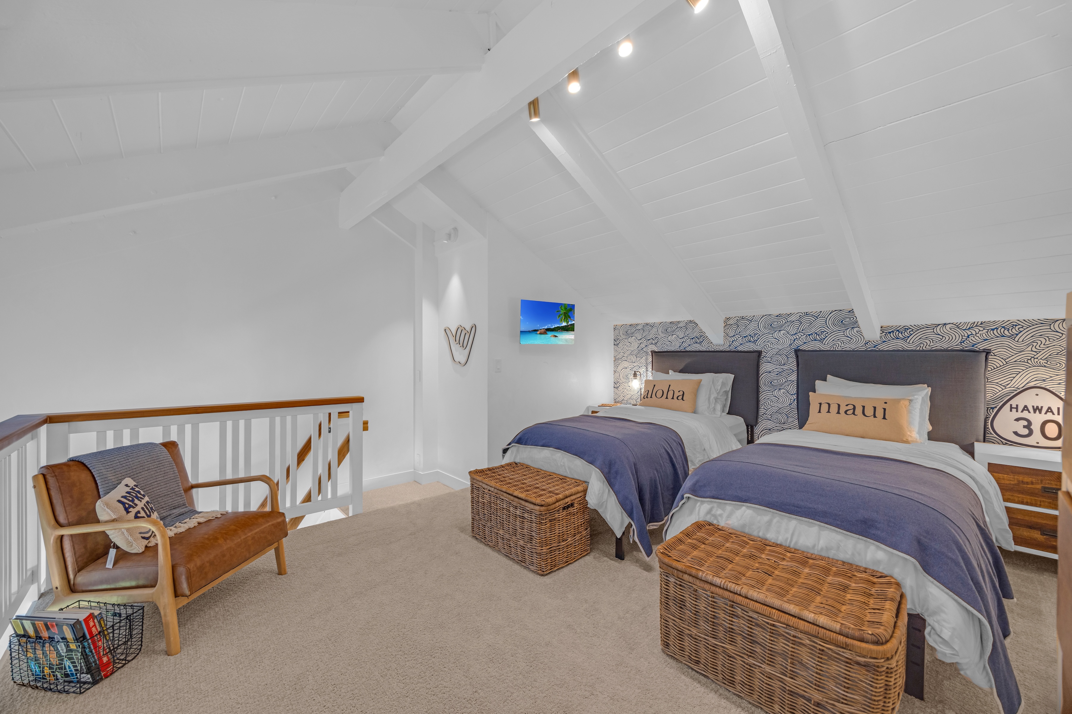  Direct oceanfront, beautiful remodeled 2 bedroom, lanai dining, furnished - 物件實景