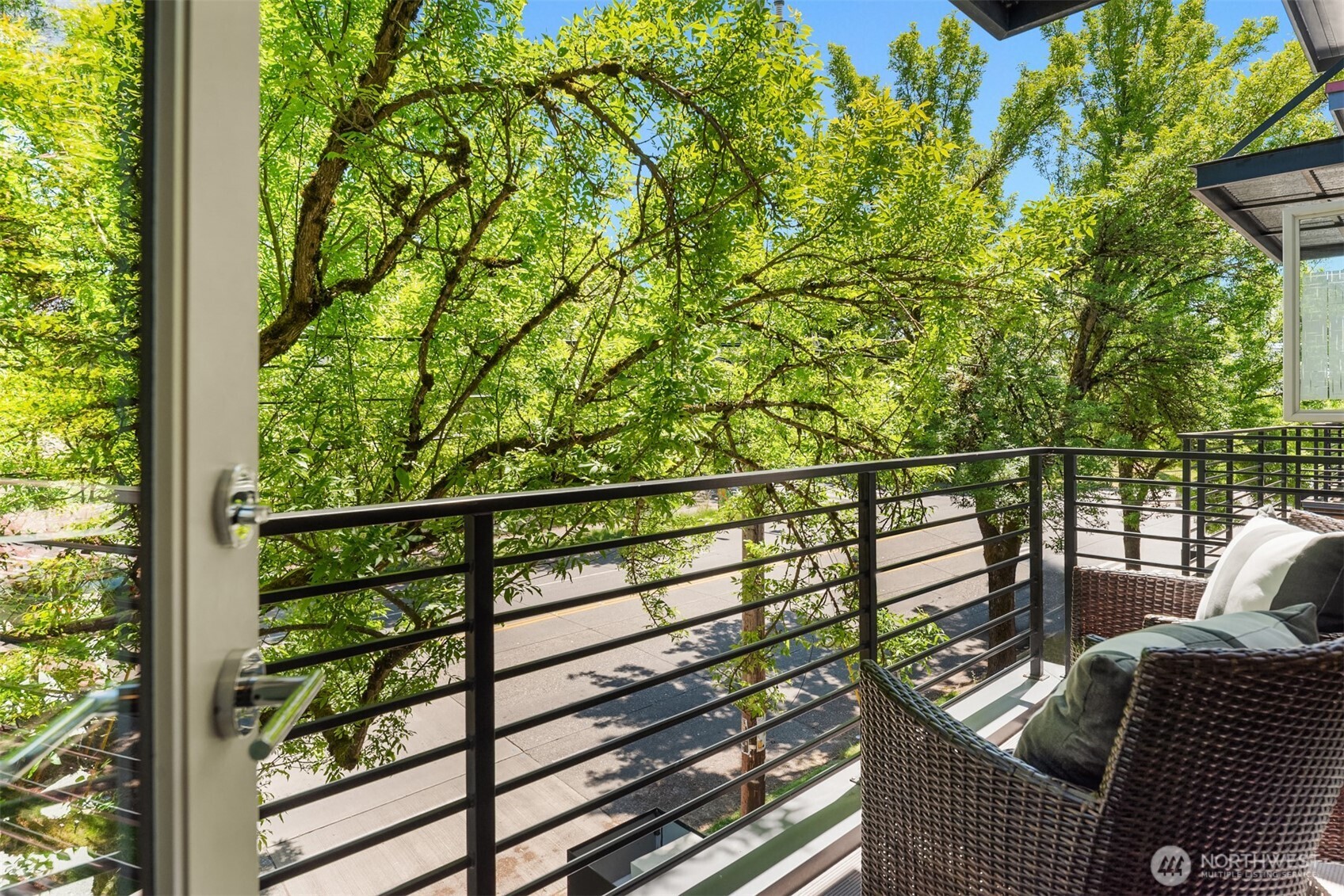 Seattle, Washington, 98122, United States, 3 Bedrooms Bedrooms, ,2 BathroomsBathrooms,Residential,For Sale,1856144