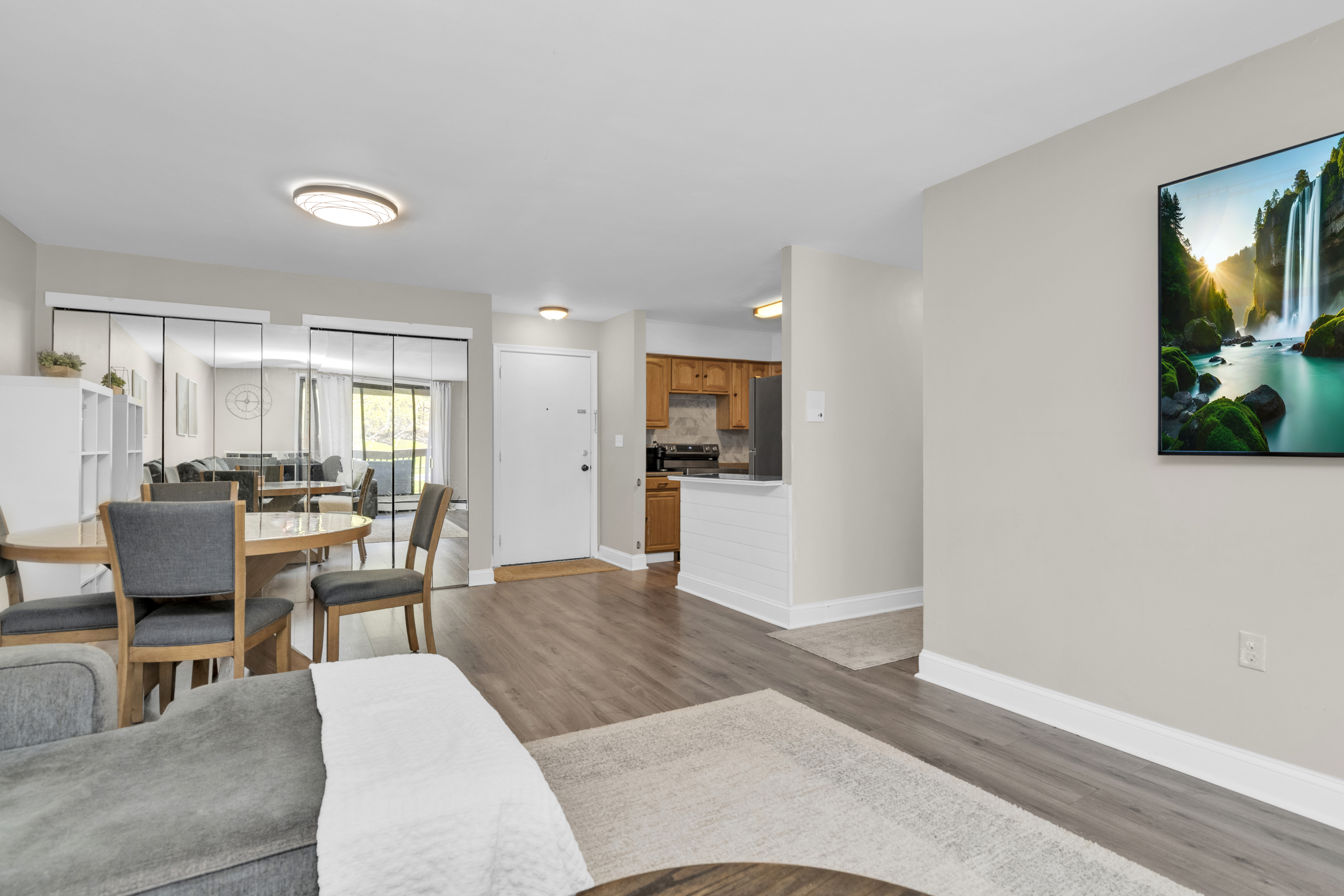  1219 Cromwell Hills Drive - 物件實景