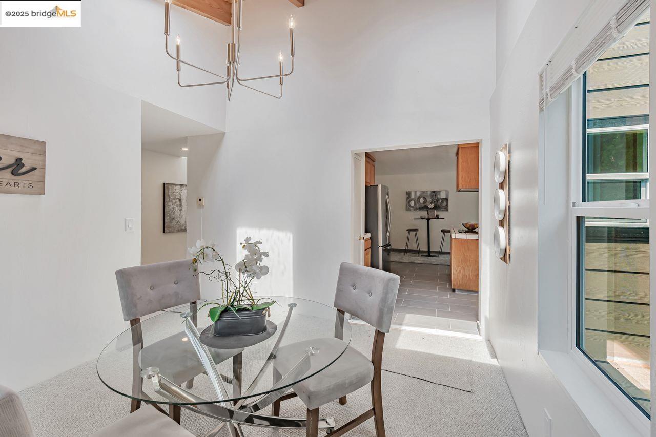 Oakland, California, 94611, United States, 4 Bedrooms Bedrooms, ,2 BathroomsBathrooms,Residential,For Sale,1906699