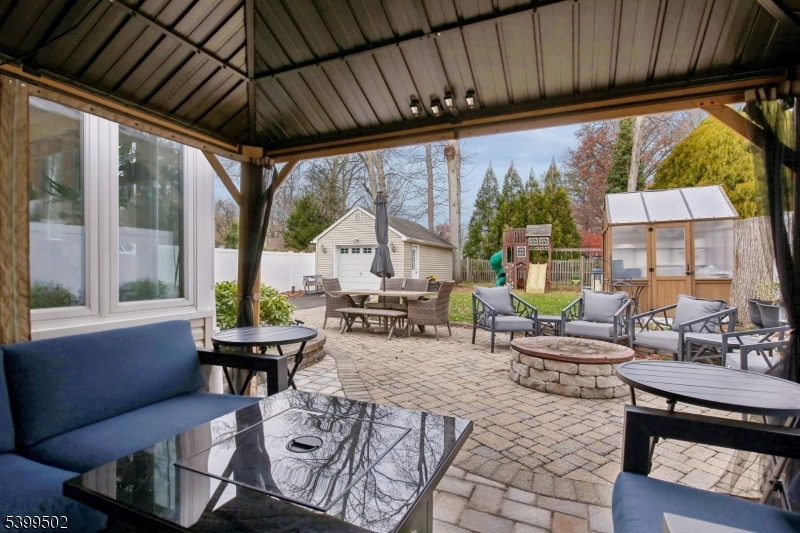 Plainfield City, New Jersey, 07062, United States, 3 Bedrooms Bedrooms, ,2 BathroomsBathrooms,Residential,For Sale,2003425