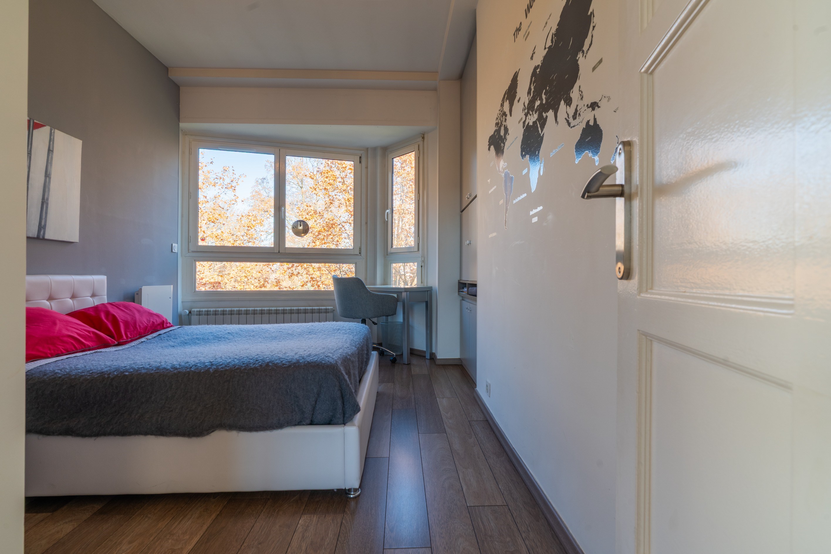  Sumptuous Top-Floor Apartment with Breathtaking Views and Elevator Access - 物件實景