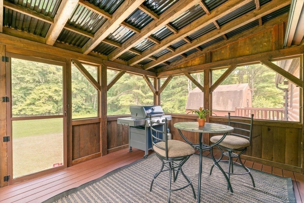 Haverhill, Massachusetts, 01832, United States, 4 Bedrooms Bedrooms, ,2 BathroomsBathrooms,Residential,For Sale,1906911