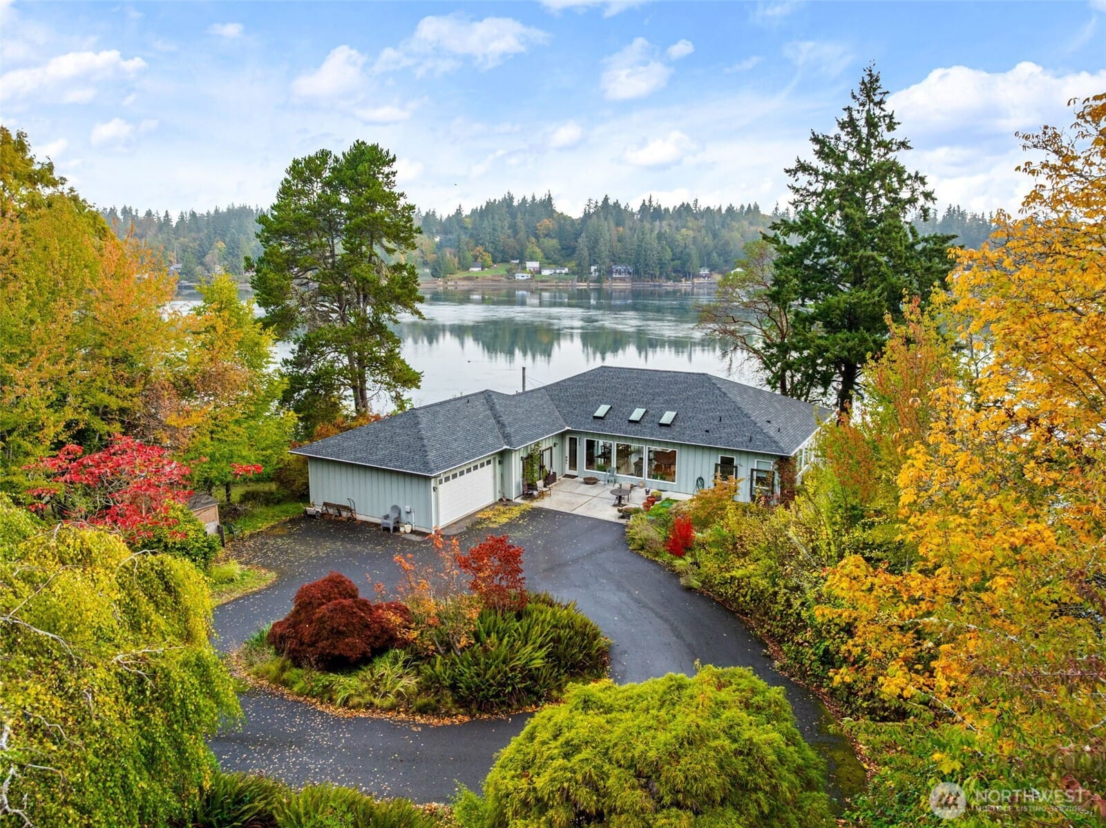 Shelton, Washington, 98584, United States, 3 Bedrooms Bedrooms, ,2 BathroomsBathrooms,Residential,For Sale,1992826