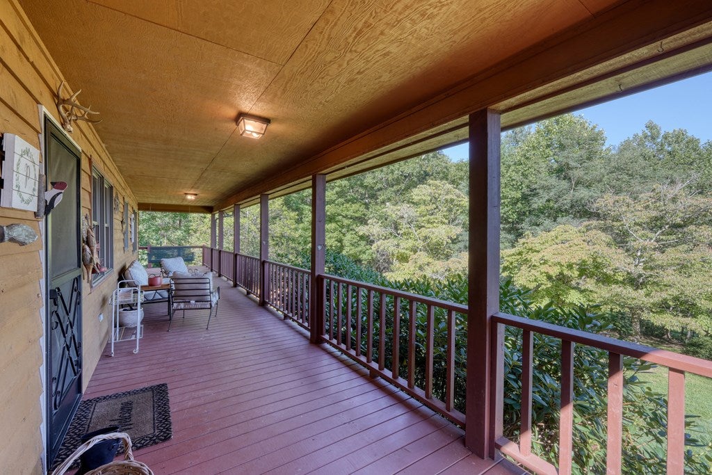 Blairsville, Georgia, 30512, United States, 2 Bedrooms Bedrooms, ,2 BathroomsBathrooms,Residential,For Sale,1932142
