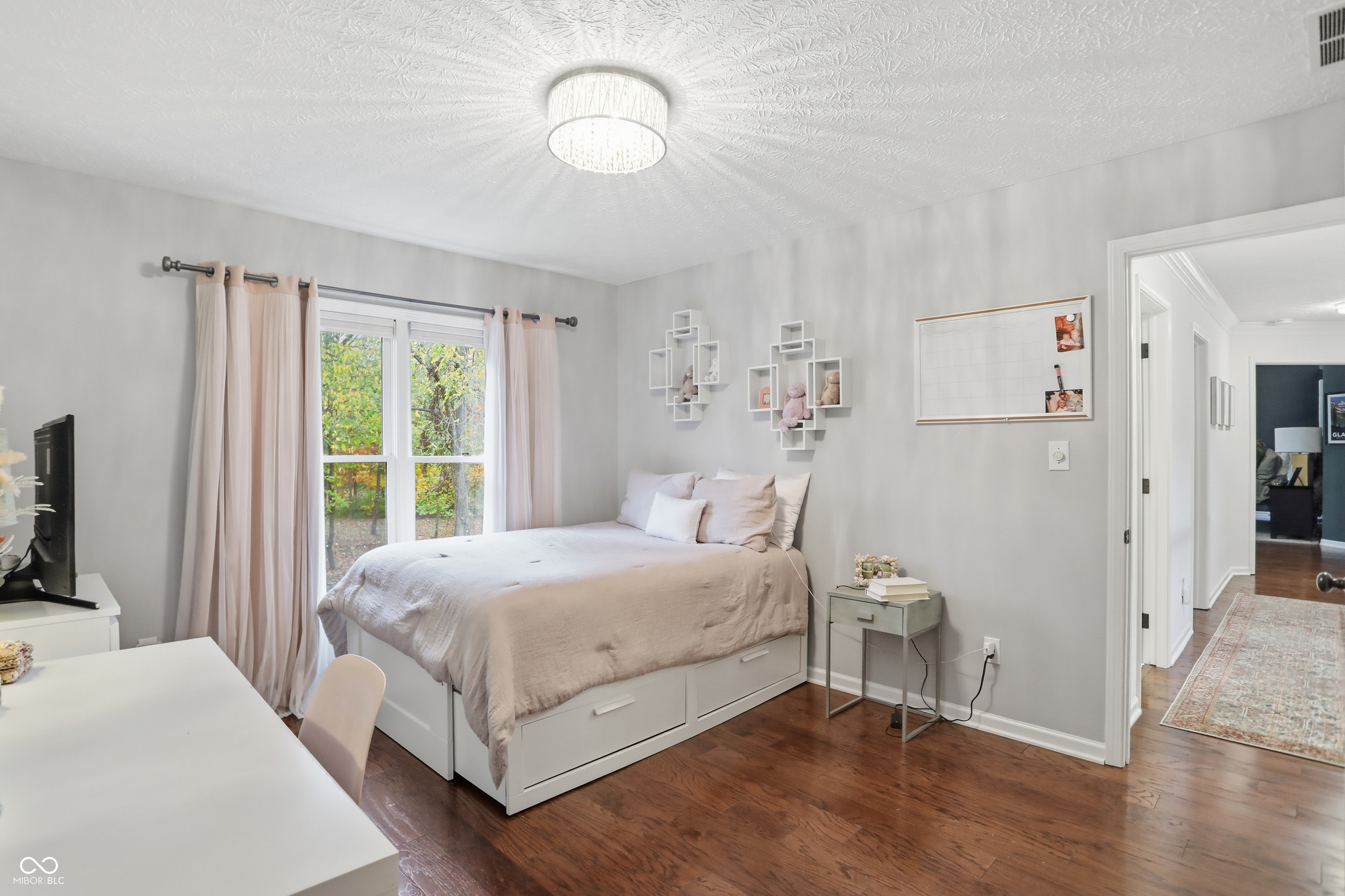 Carmel, Indiana, 46033, United States, 4 Bedrooms Bedrooms, ,3 BathroomsBathrooms,Residential,For Sale,1981057