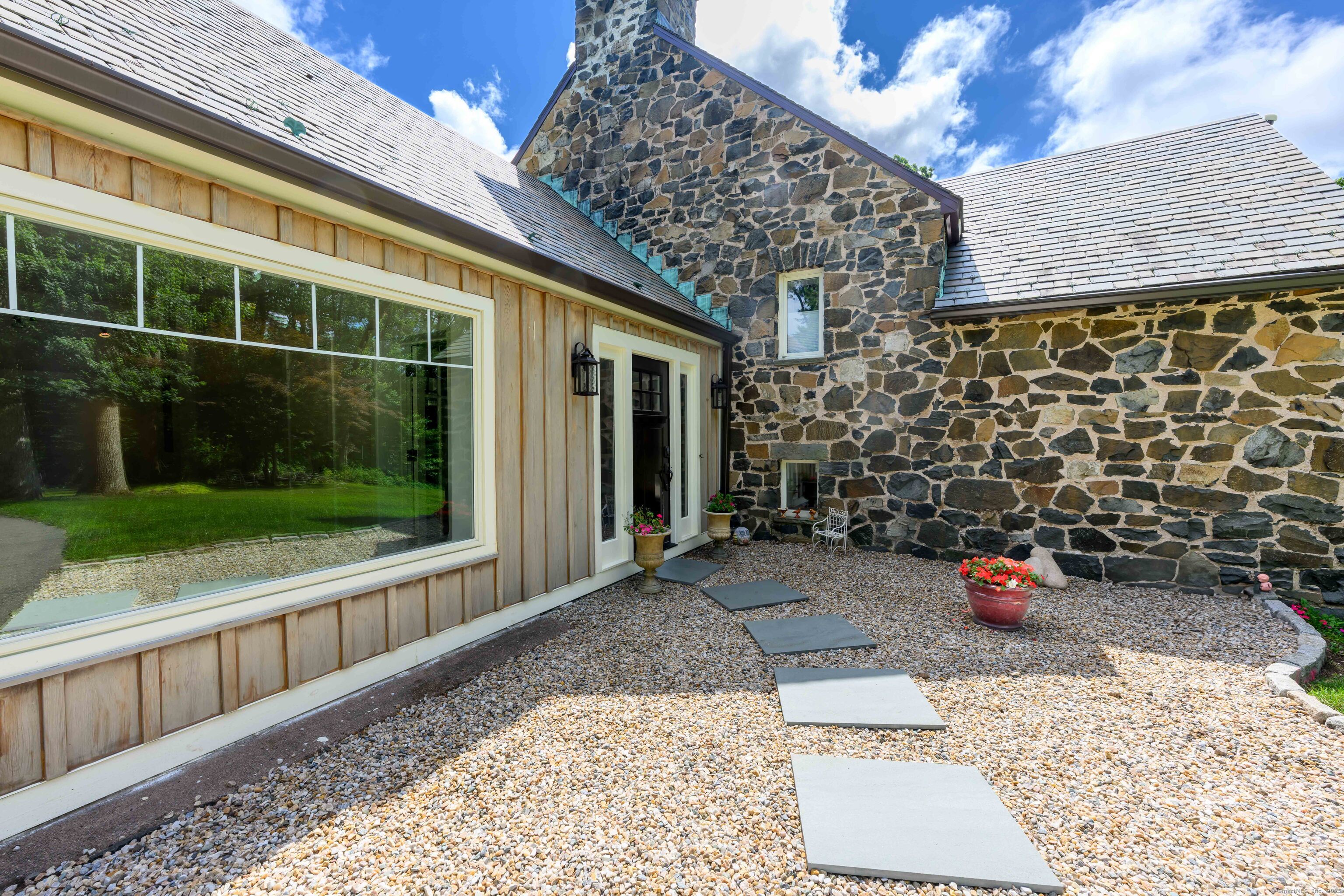 Bethany, Connecticut, 06524, United States, 4 Bedrooms Bedrooms, ,4 BathroomsBathrooms,Residential,For Sale,1911877