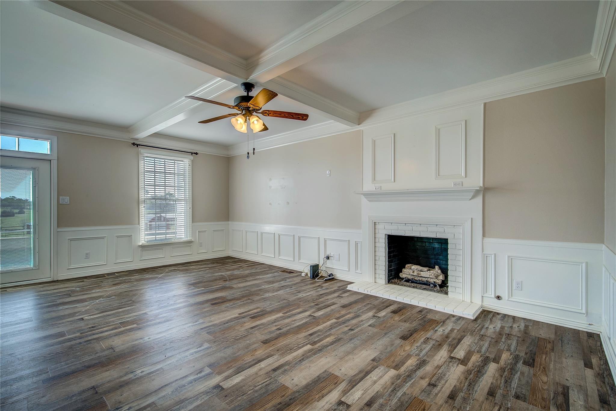 Sulphur Springs, Texas, 75482, United States, 4 Bedrooms Bedrooms, ,3 BathroomsBathrooms,Residential,For Sale,2032755