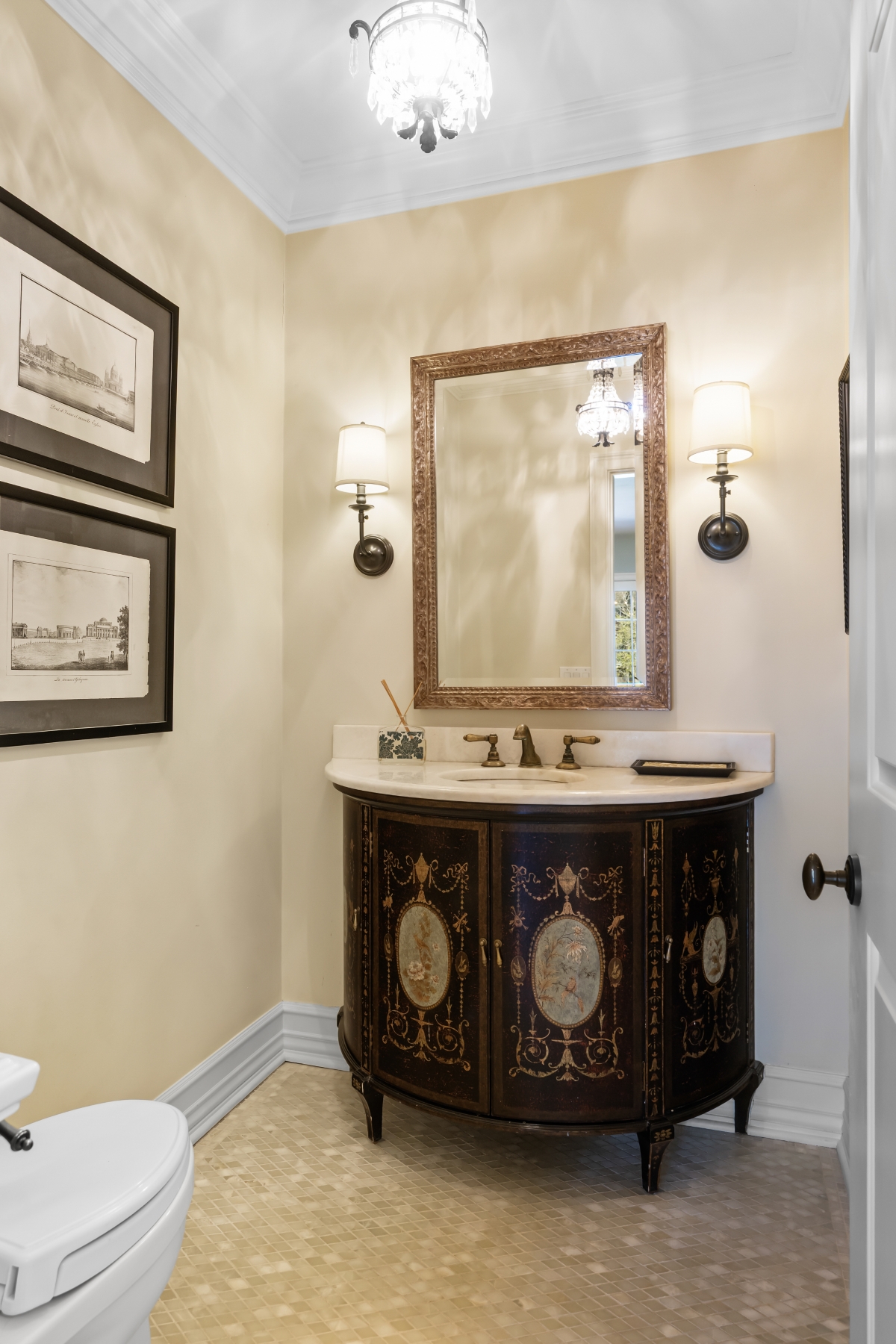  Bucks County Colonial Provides Seamless Indoor-Outdoor Living - 物件實景