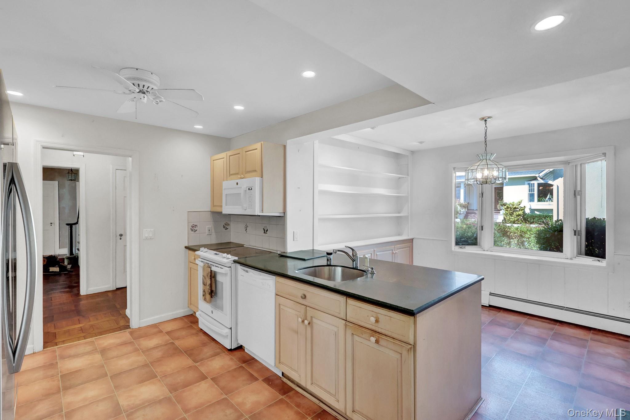  80 Concourse E, Brightwaters, NY, 11718 - 物件實景