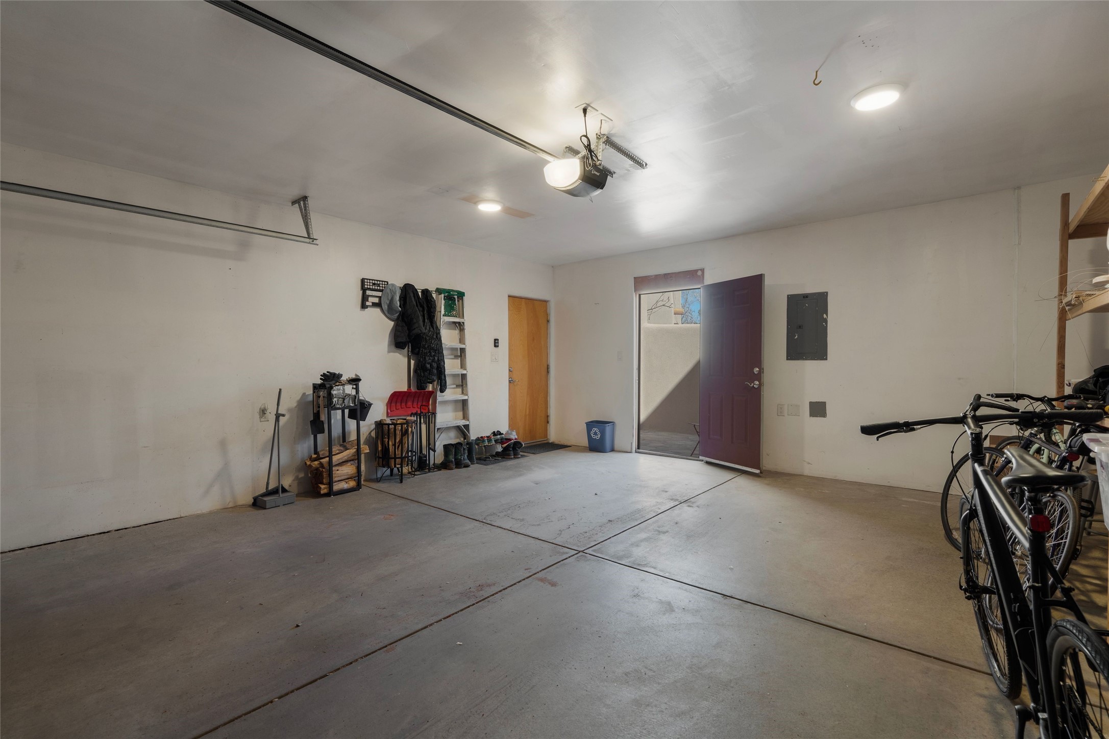  655 Bishops Lodge Road Unit B, - 物件實景