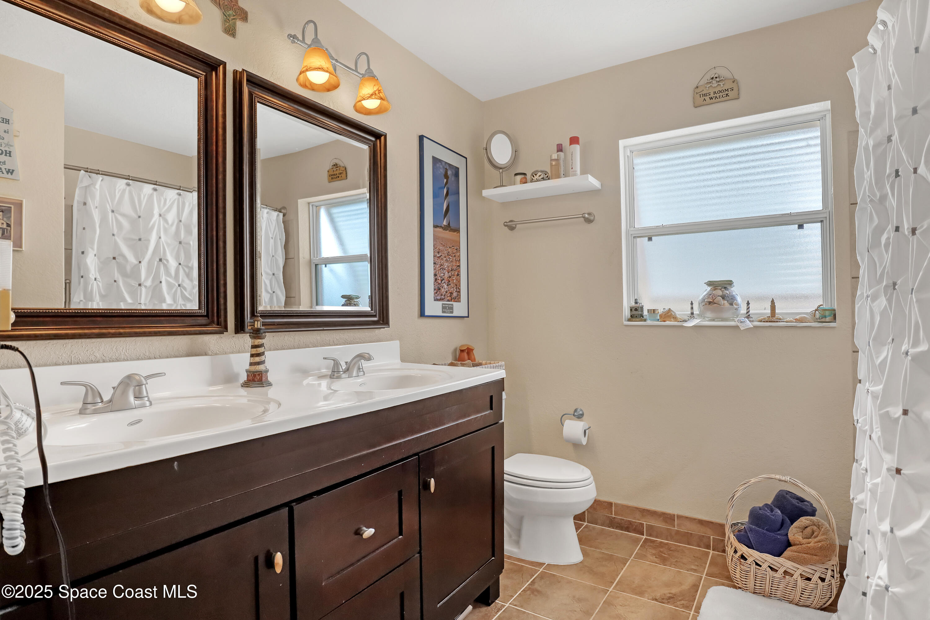 Indian Harbour Beach, Florida, 32937, United States, 4 Bedrooms Bedrooms, ,2 BathroomsBathrooms,Residential,For Sale,2001752