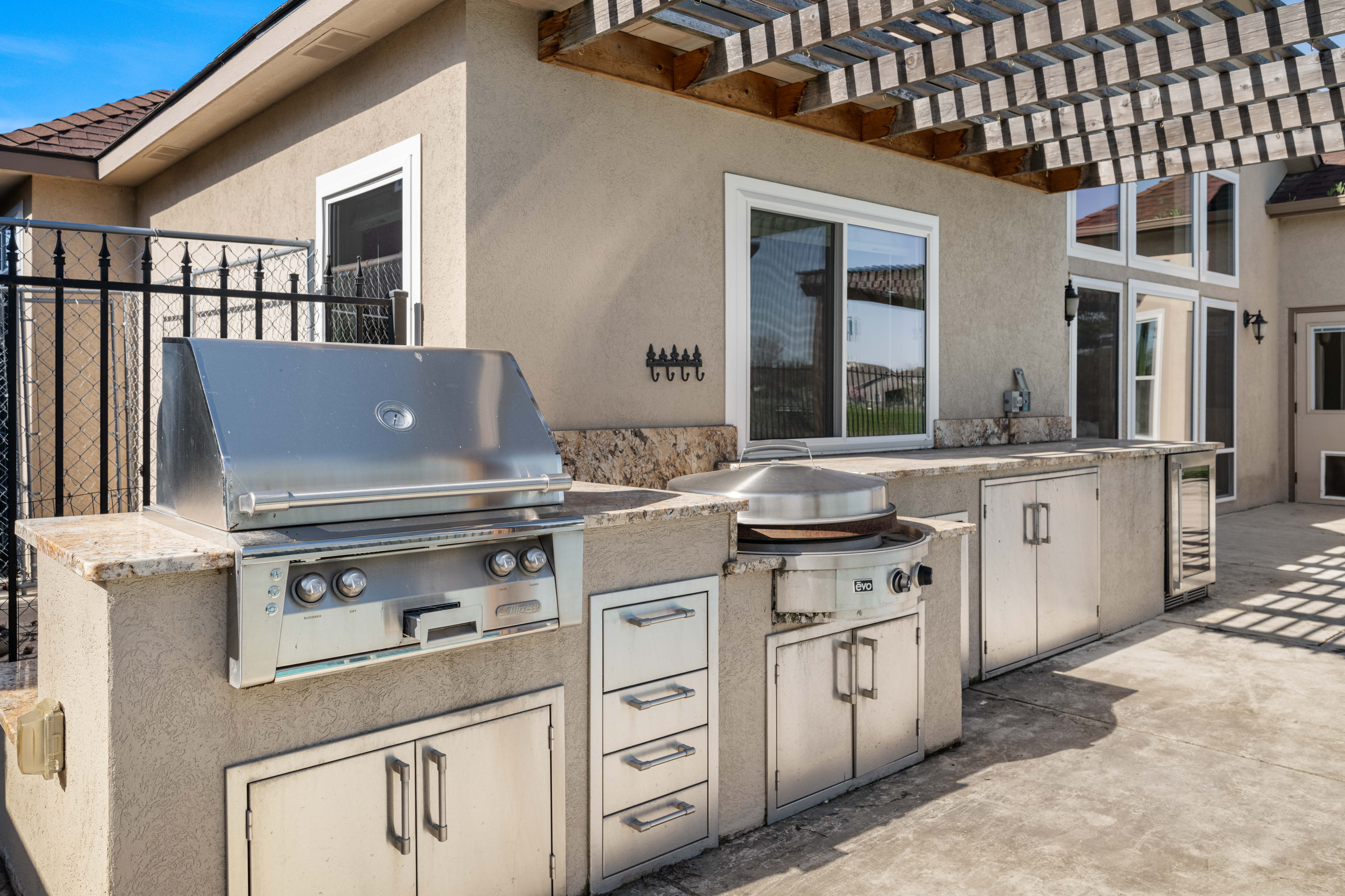  Pool, Course Frontage, Outdoor Kitchen &More - 物件實景