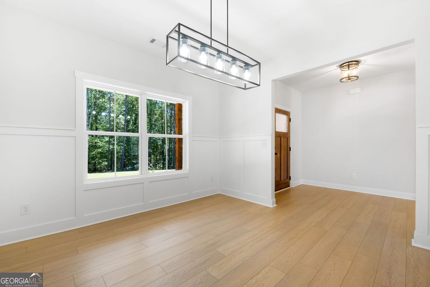 Forsyth, Georgia, 31029, United States, 4 Bedrooms Bedrooms, ,3 BathroomsBathrooms,Residential,For Sale,1922681