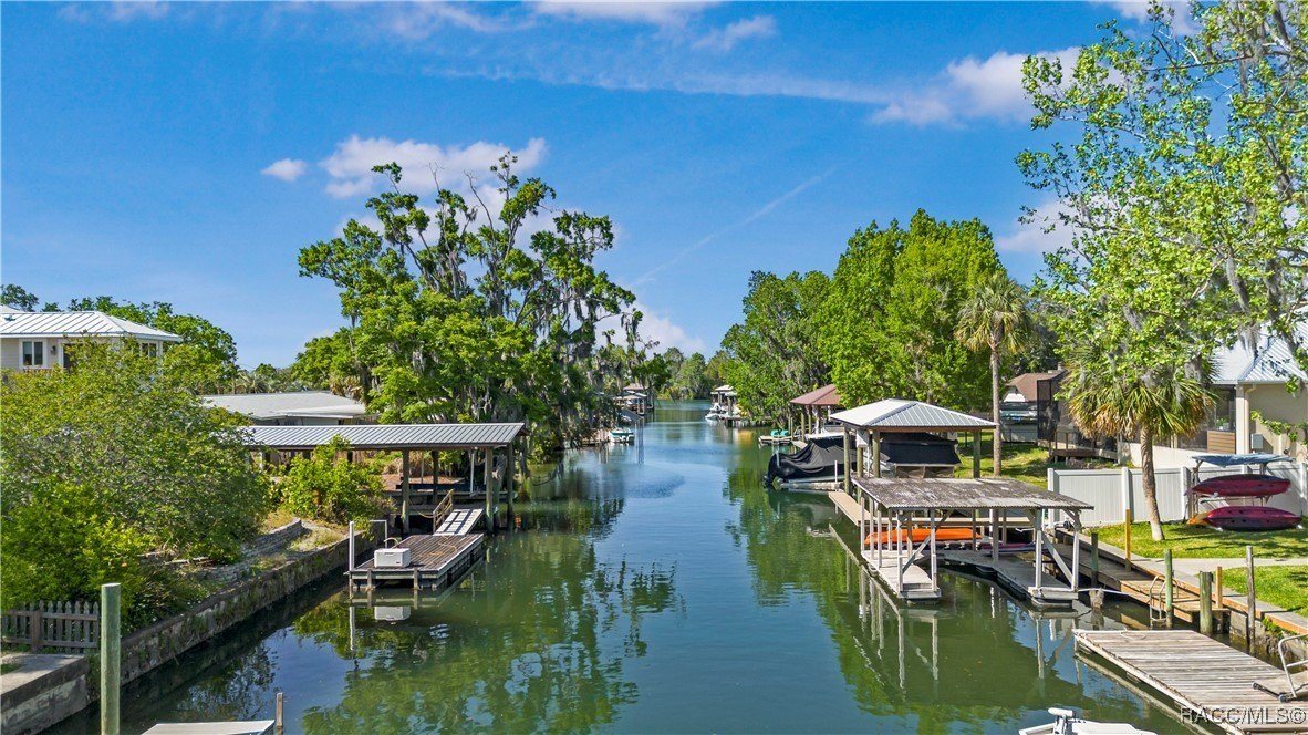 Crystal River, Florida, 34429, United States, 4 Bedrooms Bedrooms, ,3 BathroomsBathrooms,Residential,For Sale,1996734